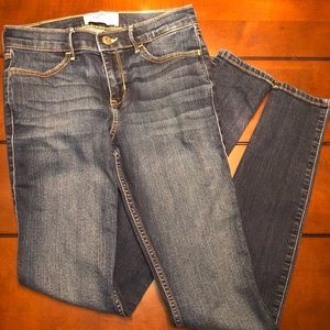 ✨Abercrombie Kids Dark Wash Super Skinny Jeans✨